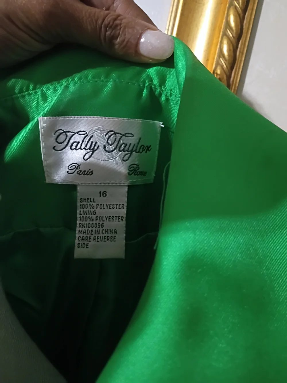 Tally Taylor chic emerald
